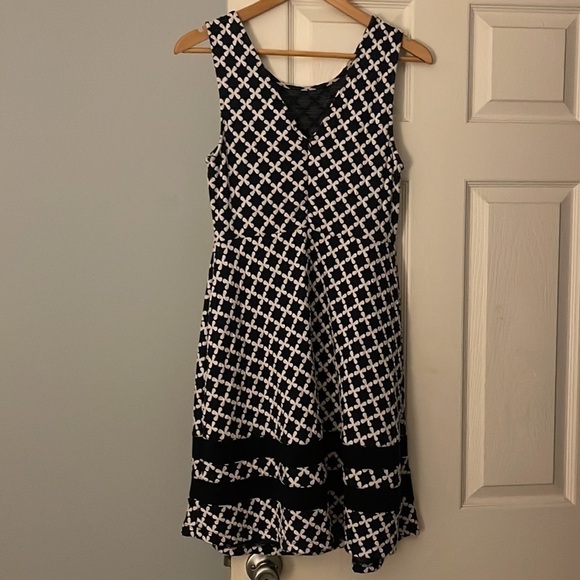 Mauvette Midi Navy and White Tank Dress Medium - Picture 3 of 3